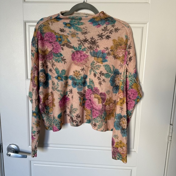 Pilcro Alani boxy mock-neck cashmere floral sweater - Picture 4 of 10